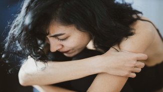 Menopause: Akhir Siklus Reproduksi Wanita yang Alami dan Kompleks