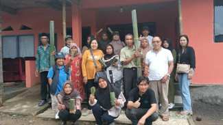 Komunitas Laskar Bumi Dongko Peduli Bambu: Rehabilitasi, Konservasi hingga Ekonomi Hijau