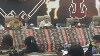 Fraksi Demokrat Terima RPJMD NTT 2025–2029 dengan Berbagai Catatan Kritis