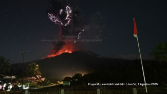 Gunung Api Lewotobi Laki-laki Erupsi Lagi, Kolom Abu 10.000 Meter, Warga Diimbau Waspada