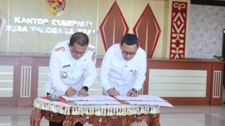 Pastikan Perlindungan Pekerja Migran Asal NTT, Gubernur Teken MoU Bersama KemenP2MI