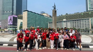 Dua Anggota DPR RI Fraksi Nasdem Biayai Kuliah Gratis untuk 25 Anak NTT