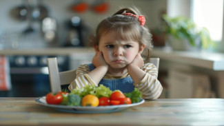7 Cara Efektif Membujuk Anak Agar Mau Makan Sayur