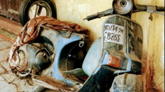 Motor Tetap Kinclong Meski Hujan! 7 Cara Mudah dan Murah Cegah Karat