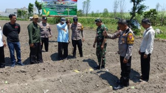 Dukung Program Nasional, Polsek Pare Tanam Jagung di 247 Hektare Lahan