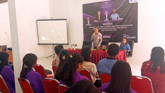 Rajut Bahasa, Menjalin Persatuan: UNADRI Teguhkan Semangat Sumpah Pemuda Lewat Sarasehan Bahasa