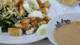 Rahasia Bumbu Kacang Gado-Gado yang Gurih dan Mantap, Bisa Dibuat di Rumah