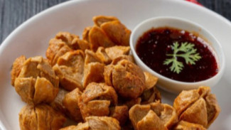 Rahasia Bakso Goreng Renyah dan Kopong, Bisa Dibuat Sendiri di Rumah!