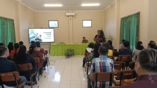 Penerimaan Rapor SMPK Mardi Wiyata Kediri Tekankan Pendampingan Anak