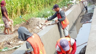 Cuaca Jadi Alasan Proyek Irigasi Ratusan Miliar Wae Tiwu Sengi Molor 50 Hari, Petani Menjerit
