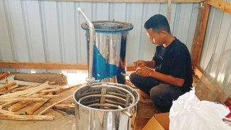 Penyulingan Minyak Cengkeh Program TEKAD Desa Ponggeok Siap Tembus Pasar Nadional