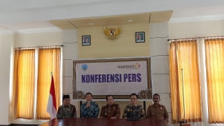 Bupati Nagekeo: Siswa-siswi Malas Baca Karena Perpustakaan Banyak Buku Lama