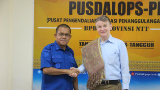 Dubes Australia Tinjau Pusdalops NTT, Soroti Ketangguhan Warga Pascabencana Seroja dan Lewotobi
