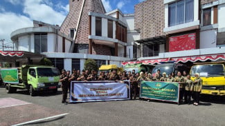 Kejaksaan RI Salurkan Sembako bagi Korban Gempa Flores di Manggarai