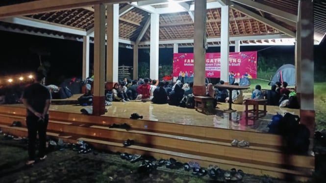 Malam keakraban Family Gathering