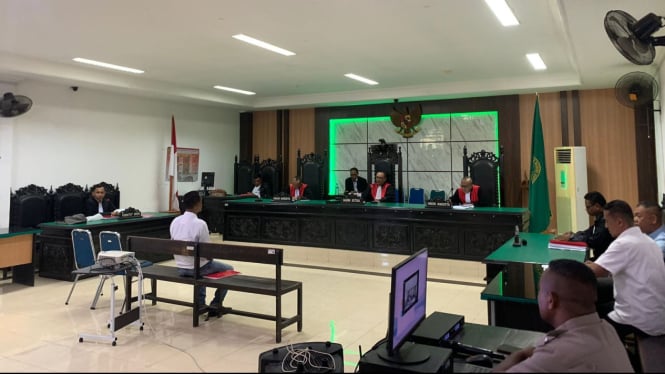 Terdakwa Kasus Dugaan Korupsi Jalani Sidang