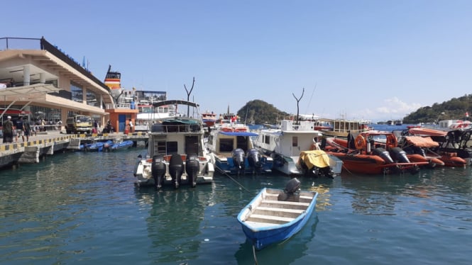 Suasana Pelabuhan Marina  Labuan Bajo