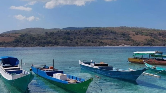 Kangge Island, Alor.