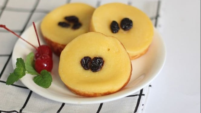 Kue khas Indonesia kue lumpur kentang.