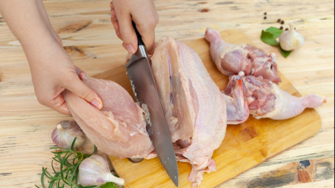 Seni memotong ayam