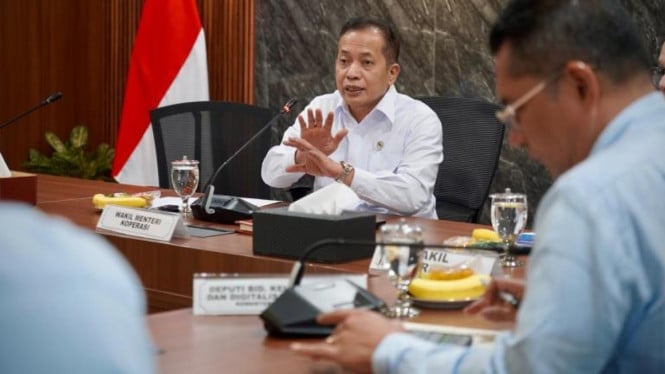 Wakil Menteri Koperasi (Wamenkop) Ferry Juliantono.