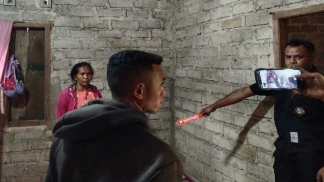 Olah TKP kematian Anastasia Jelita.
