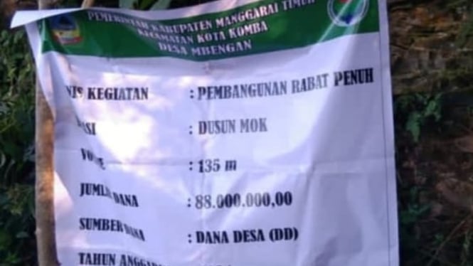 Papan Informasi Proyek Rabat Beton di Desa Mbengan