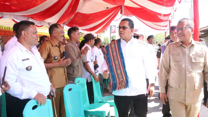 Gubernur NTT, Emanuel Melkiades Laka menghadiri acara Peluncuran Kelembagaan 80.000 Koperasi Desa/Kelurahan Merah Putih (KDMP) di Penfui Timur, Kabupaten Kupang, pada Senin, 21 Juli 2025.