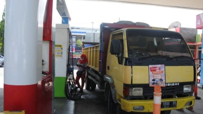 Oknum Kontraktor di Matim Diduga Selewangkan Solar Bersubsidi