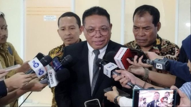 Calon Hakim MK Inosentius Samsul