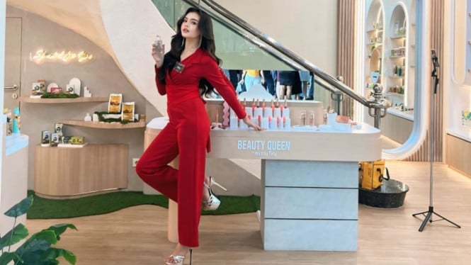 Crescentia Atniseyla Tegok Lolos Finalis Puteri Indonesia 2026