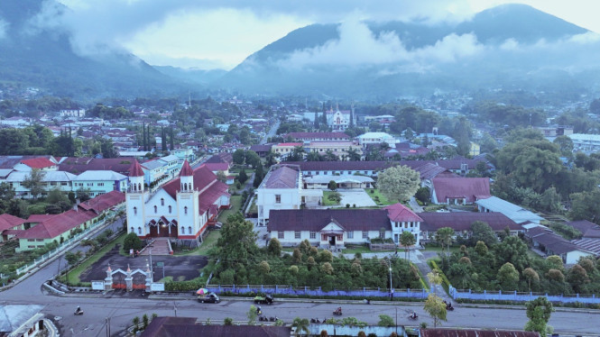 Kondisi lengang Kota Ruteng