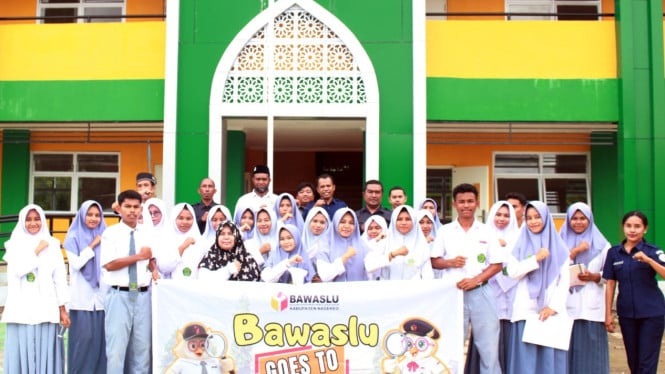 Kegiatan Bawaslu go to school di MAN Nagekeo