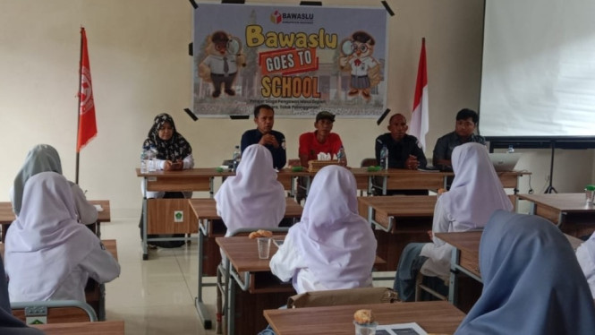 Kegiatan Bawaslu go to school di MAN Nagekeo