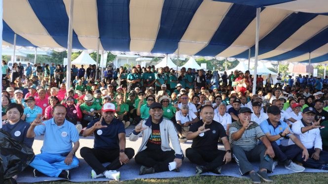 Peringatan Hari Lanjut Usia Nasional (HLUN) ke-30, yang berlangsung meriah di Alun-Alun Rumah Jabatan Gubernur NTT, Sabtu, 30 Mei 2026