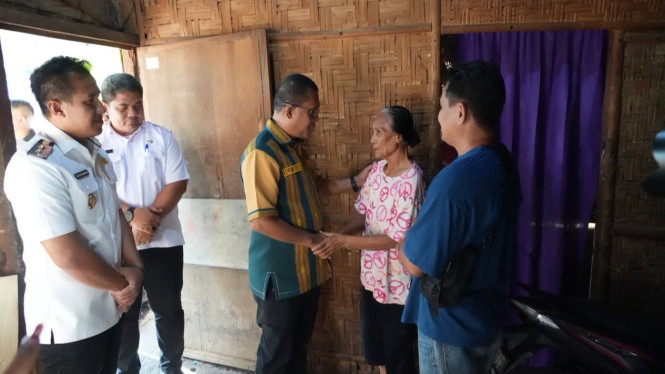 Program bantuan pasang baru listrik jangkau 140 KK di Sumba Barat Daya