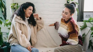 Waspada, 3 Ciri-Ciri Toxic Friend Ini Harus Kamu Jauhi!