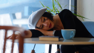 Jadi Resah Karena Terlalu Bahagia? Begini Penjelasannya