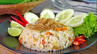 Resep Nasi Goreng Kampung ala Restoran, Super Gampang Membuatnya!