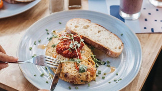 5 Tempat Terbaik Untuk Sarapan dan Makan Siang di Changgu Bali