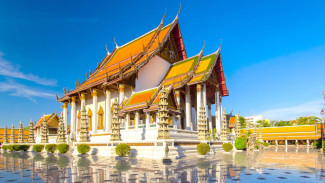 Wat Suthat Thepwararam, Kuil Buddha dengan Ayunan Raksasa di Bangkok