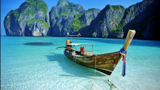 Koh Rang Yai, Pulau Peternakan Mutiara Dekat Phuket