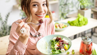 Puasa Intermiten – Metode, Manfaat, dan Penurunan Berat Badan