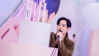 Palitchoke Ayanaputra Ulang Tahun ke 38 dan Fans Meeting Jeff Safur