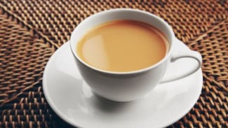 Apa Yang Terjadi Jika Kamu Minum Terlalu Banyak Teh Susu?