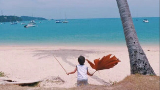 Bersantai Sejenak di Pantai Ao Yon di Phuket