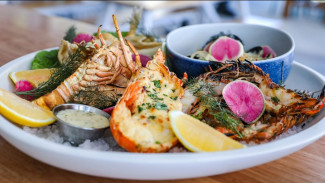 Kan Eang @Pier di Phuket, Tempat Terbaik Menyantap Seafood