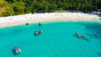 Pantai Karon di Phuket, Destinasi Favorit Bagi Para Pelancong