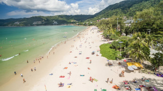 Menikmati Pesona Pantai Patong di Phuket, Populer Dengan Pasir Emasnya