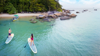 Pesona Pantai Layan di Phuket, Destinasi Favorit Bule di Thailand